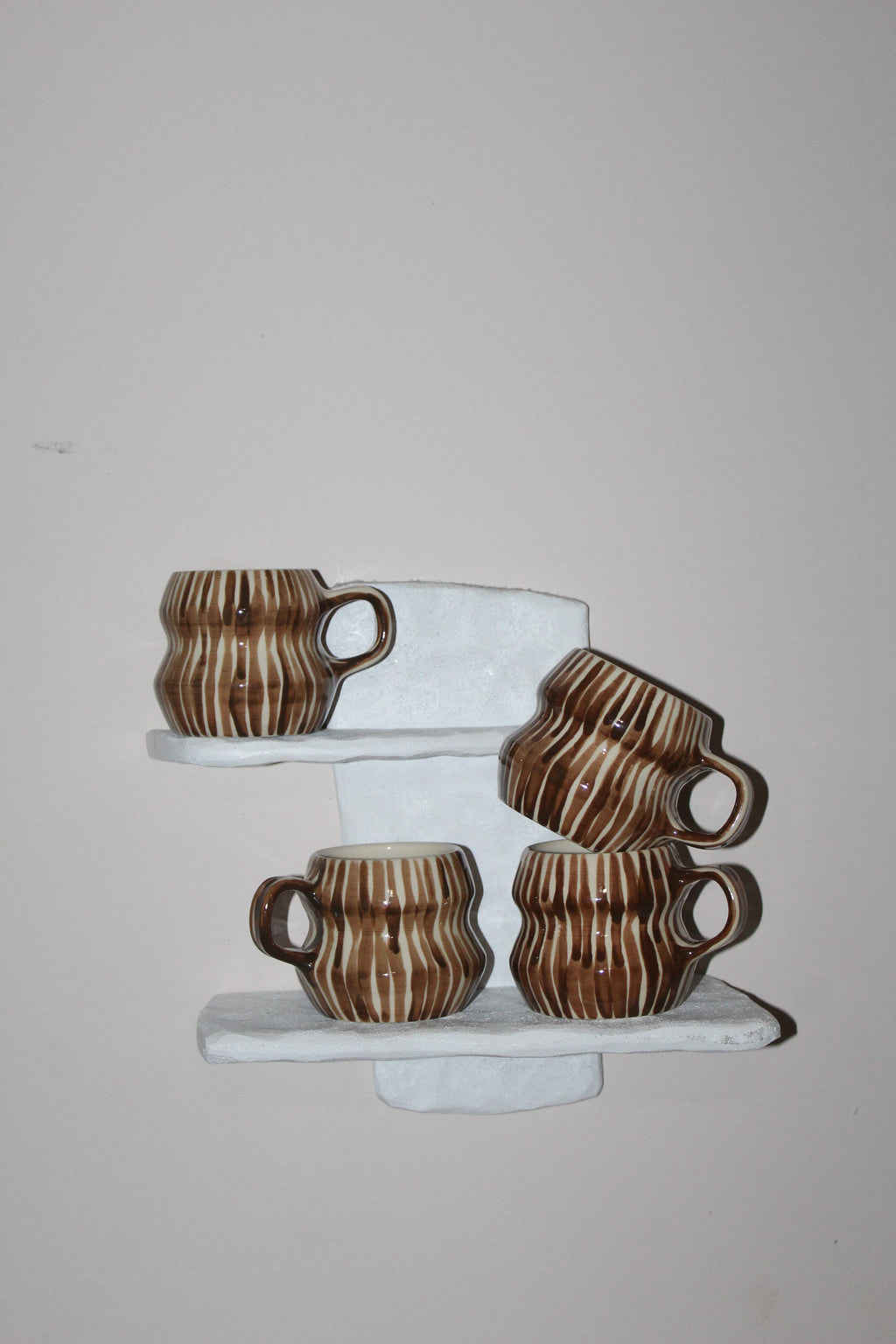 Finger Loop Striped Mug